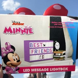 NIB RARE PURPLE & PINK MINNIE MOUSE 85 PIECE MINI LETTER LED LIGHT BOX S…